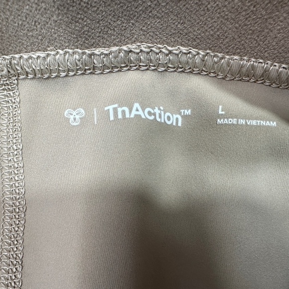 Aritizia TnAction TnaMove Tennis ProMicro pleated high rise Skirt Tan Size L - Picture 10 of 10